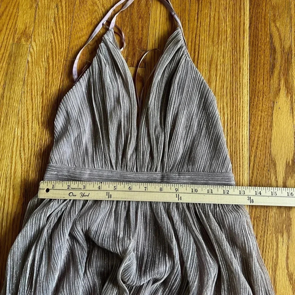 Luxxel Dress - Picture 6 of 7